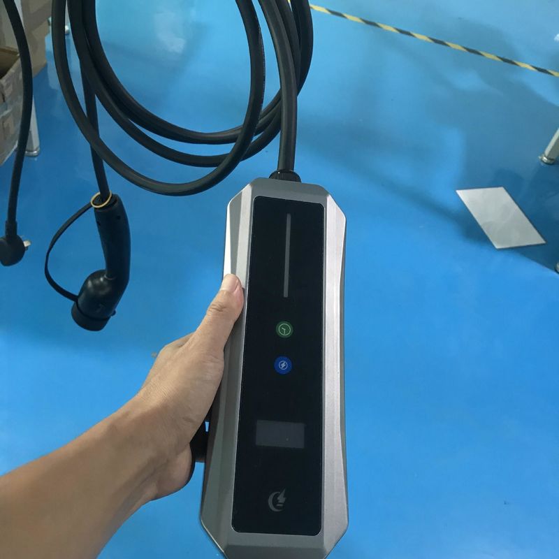 Loại 2 Màu sắc tùy chỉnh 22kw Bộ sạc AC EV di động với màn hình OLED